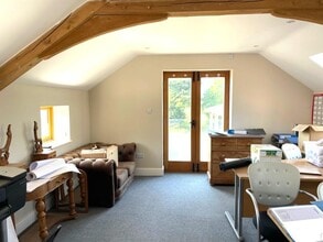 Bath Rd, Reading for lease Interior Photo- Image 1 of 1