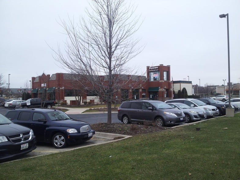 391 S Bolingbrook Dr, Bolingbrook, IL for sale - Building Photo - Image 1 of 1