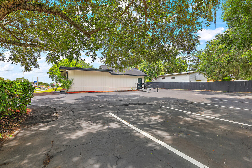 1501 Griffin Rd, Leesburg, FL for sale - Building Photo - Image 3 of 43