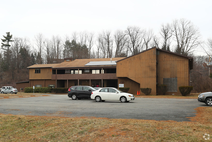 1741 Us-9, Clifton Park, NY for sale - Primary Photo - Image 1 of 1