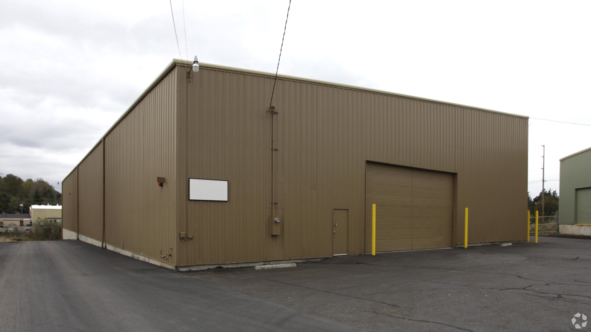 12700 SW Hall Blvd, Tigard, OR for lease Primary Photo- Image 1 of 6