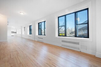 195-199 Havemeyer St, Brooklyn, NY for lease Interior Photo- Image 2 of 6