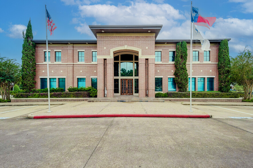 1200 Soldiers Field Dr, Sugar Land, TX for lease - Building Photo - Image 1 of 1