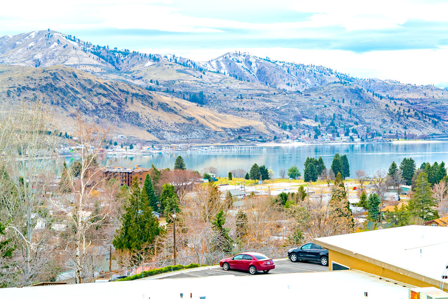 726 Markeson St, Chelan, WA for sale - Building Photo - Image 1 of 1