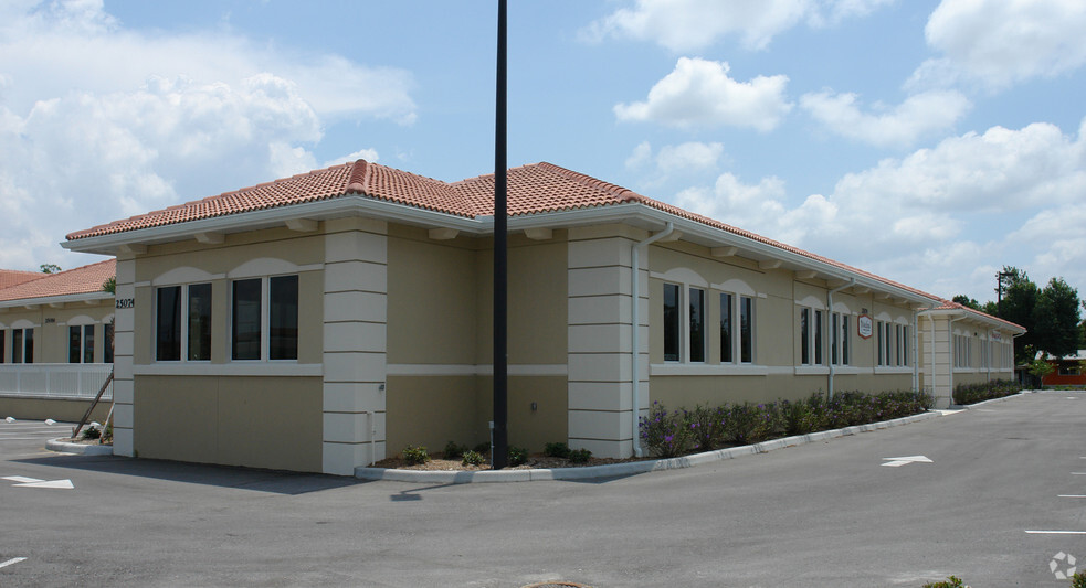 25074 Olympia Ave, Punta Gorda, FL for lease - Building Photo - Image 1 of 34