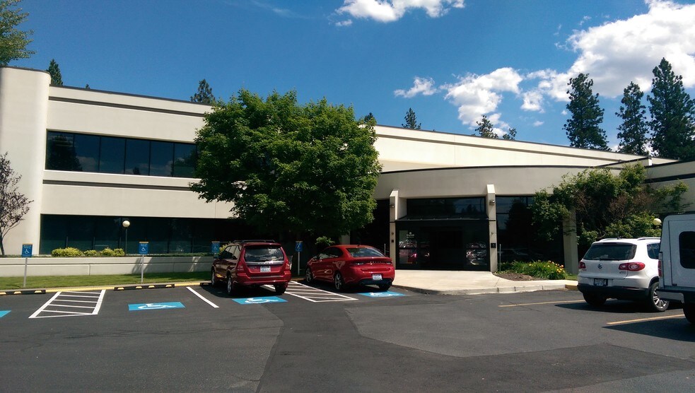 5615 W Sunset Hwy, Spokane, WA for lease - Building Photo - Image 1 of 3