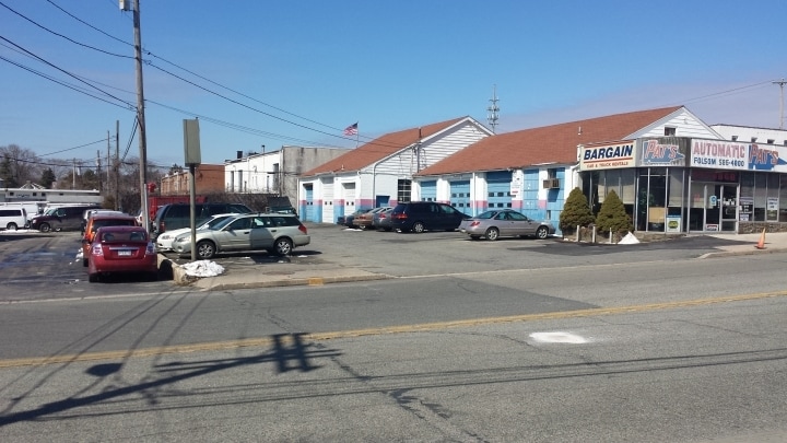 18 S Sproul Rd, Broomall, PA for sale - Primary Photo - Image 1 of 1