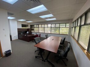 2905 Wilderness Pl, Boulder, CO for lease Interior Photo- Image 2 of 4