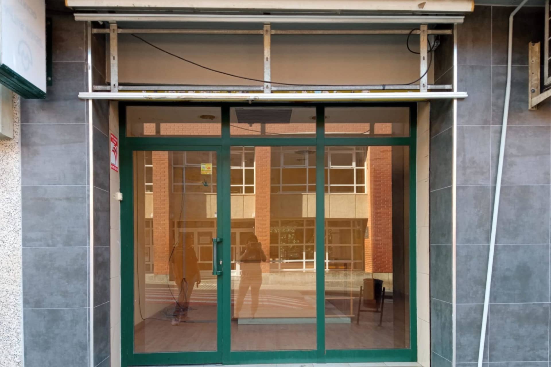 Retail in Sant Andreu de la Barca, Barcelona for lease Interior Photo- Image 1 of 6