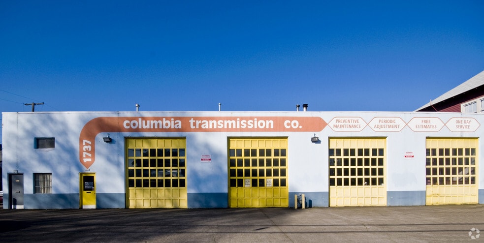 1737 SE 12th Ave, Portland, OR for sale - Building Photo - Image 2 of 5