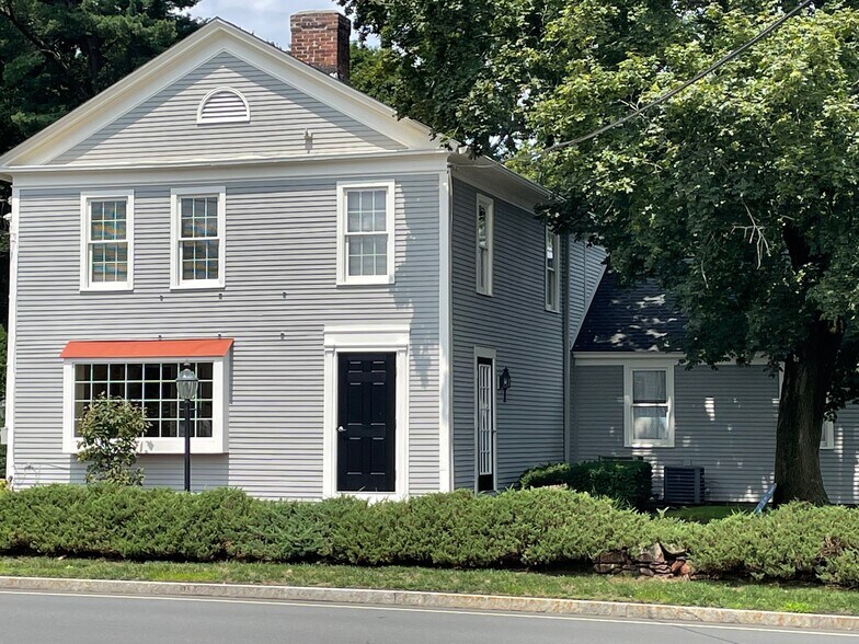 24 E Main St, Avon, CT for sale - Building Photo - Image 1 of 1