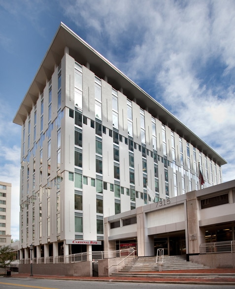 7315 Wisconsin Ave, Bethesda, MD for lease - Building Photo - Image 2 of 5