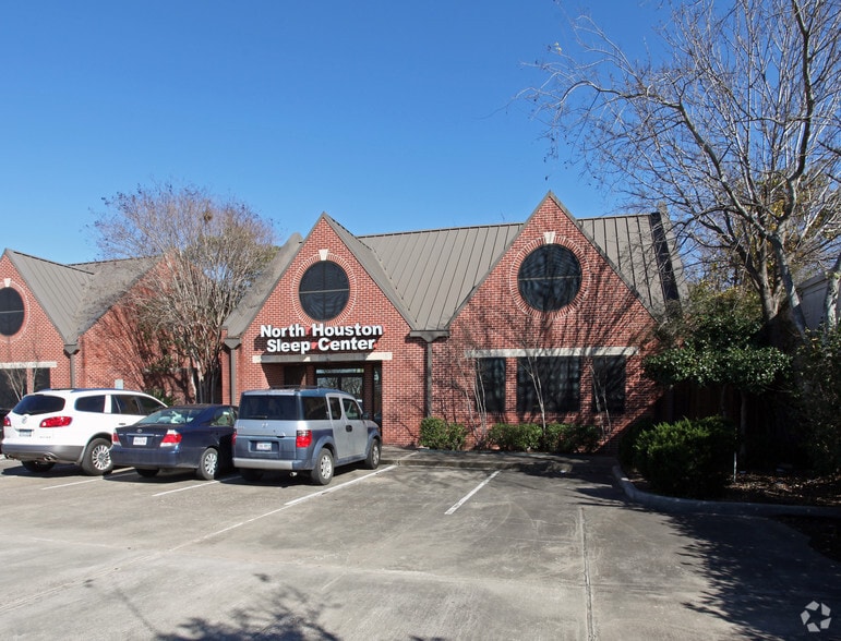 2710 Mangum Rd, Houston, TX for lease - Building Photo - Image 3 of 3