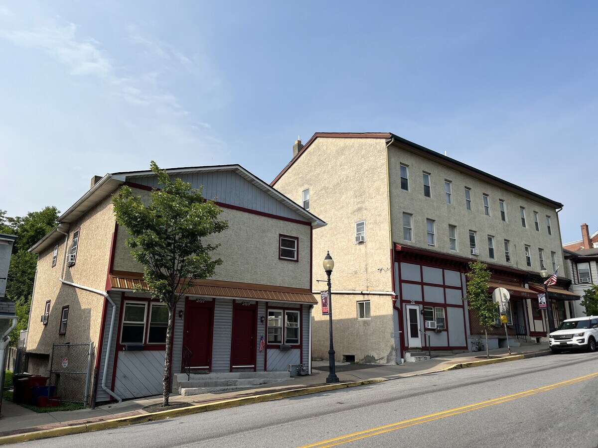 Royersford Hotel, Restaurant & Apartment Royersford, PA for Sale