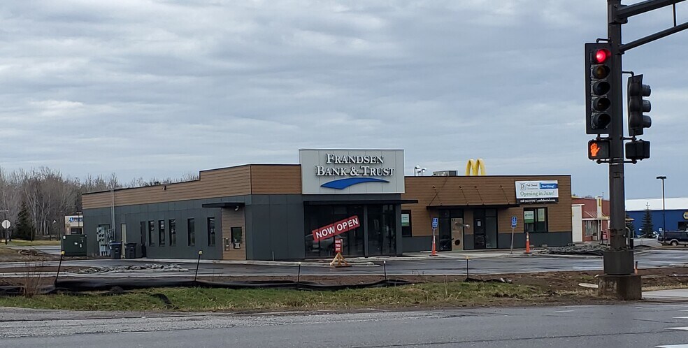 4803 Miller Trunk Hwy, Duluth, MN for sale - Building Photo - Image 1 of 1