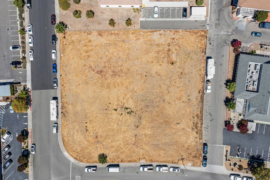 3595 Utah St, Pleasanton, CA for sale - Building Photo - Image 2 of 14