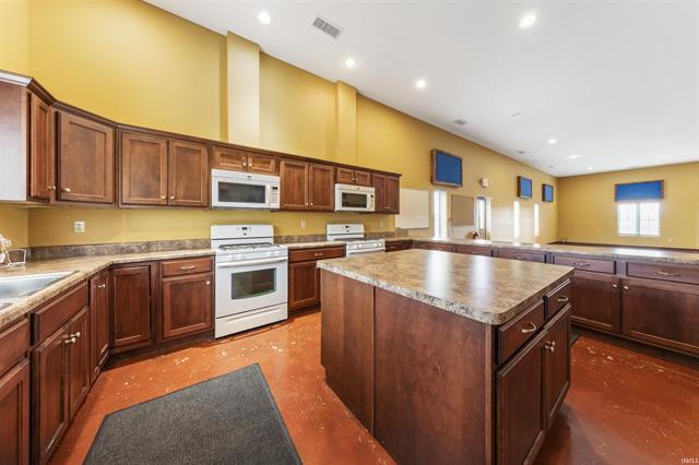 11499 Nobles Chapel Rd, Elberfeld, IN for sale - Building Photo - Image 2 of 19