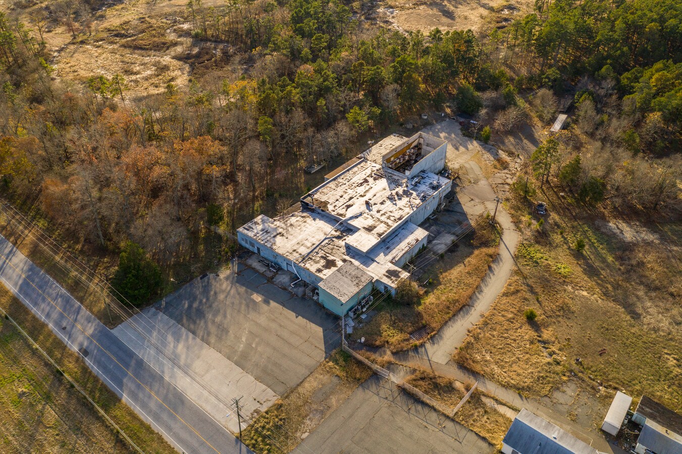 1182 S Mill Rd, Vineland, NJ 08360