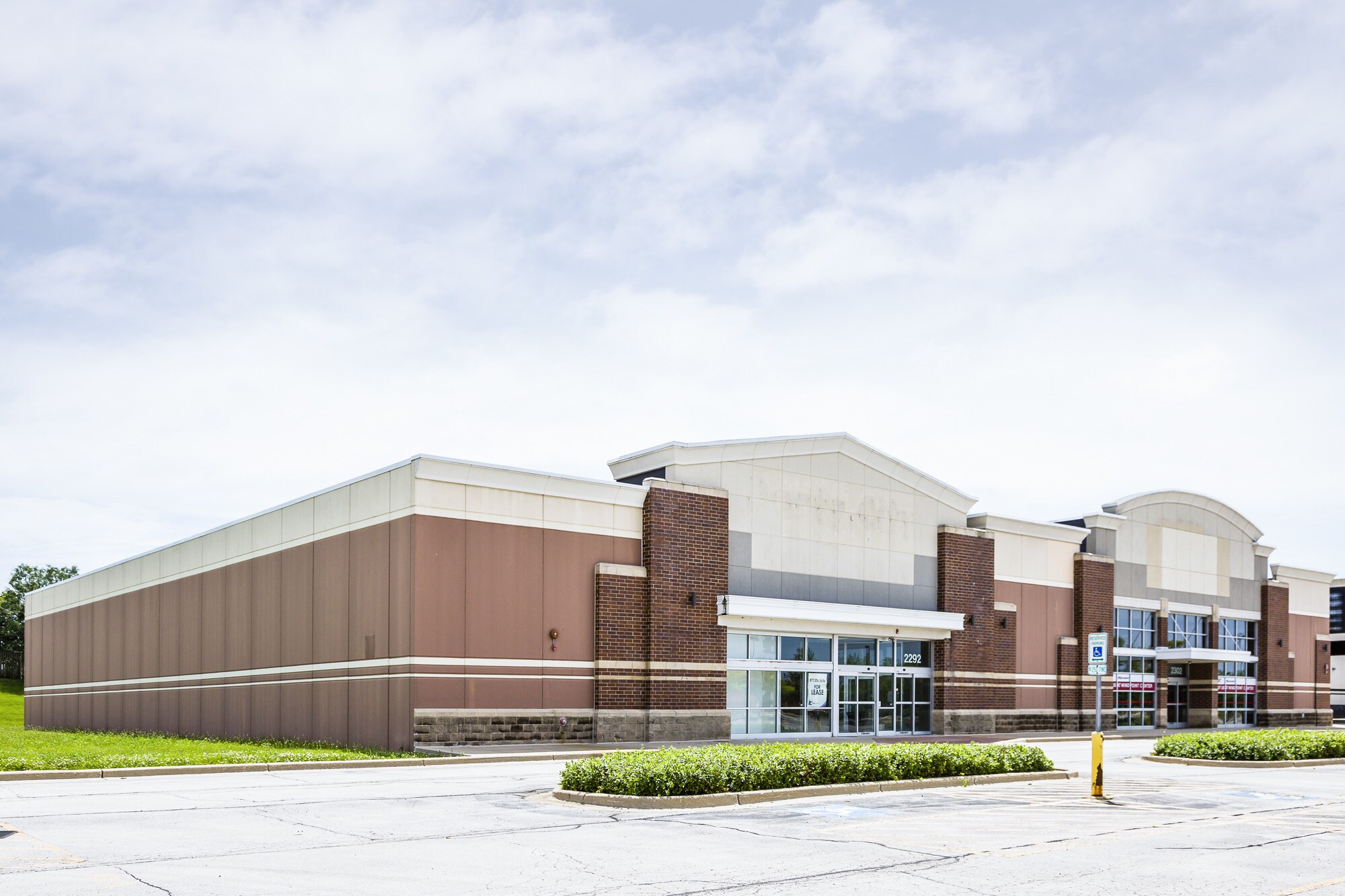 2292-2302 W Indian Trl, Aurora, IL for sale Building Photo- Image 1 of 1