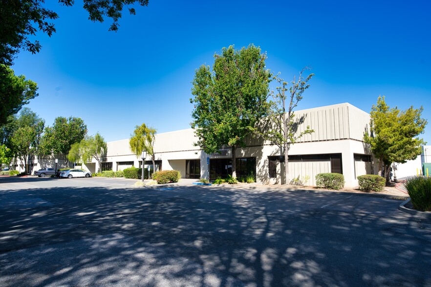 2170-2190 Paragon Dr, San Jose, CA for lease - Building Photo - Image 1 of 1