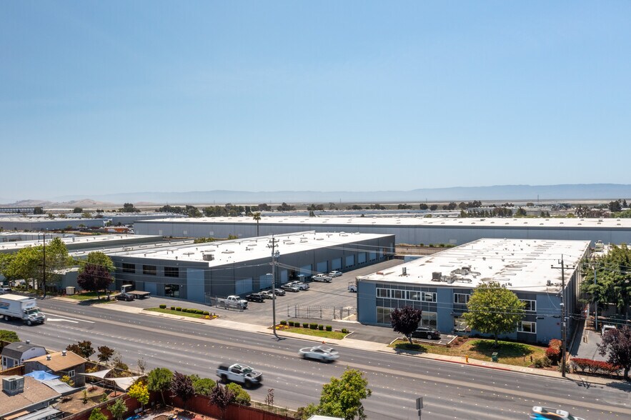 2731727341 Industrial Blvd, Hayward, CA 94545