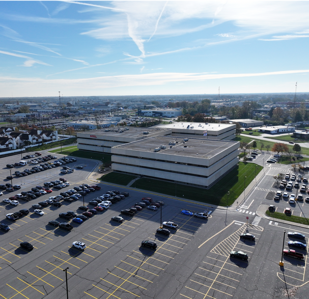 1010 Production Rd, Fort Wayne, IN for sale - Building Photo - Image 2 of 19