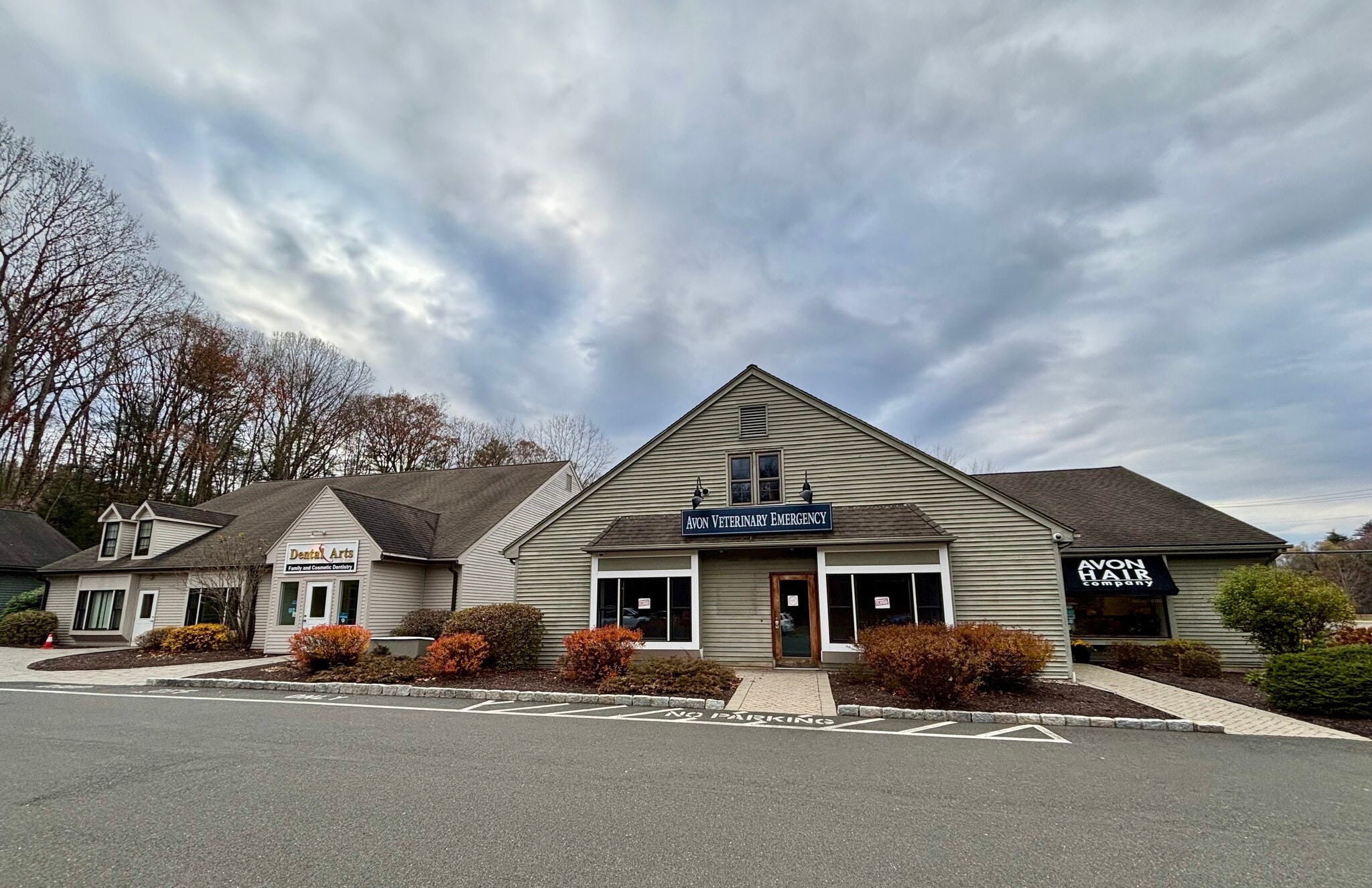 9 Avonwood Rd, Avon, CT for lease Building Photo- Image 1 of 17