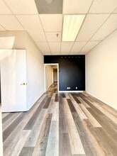 819 Whispering Pines Ln, Grass Valley, CA for lease Interior Photo- Image 2 of 17