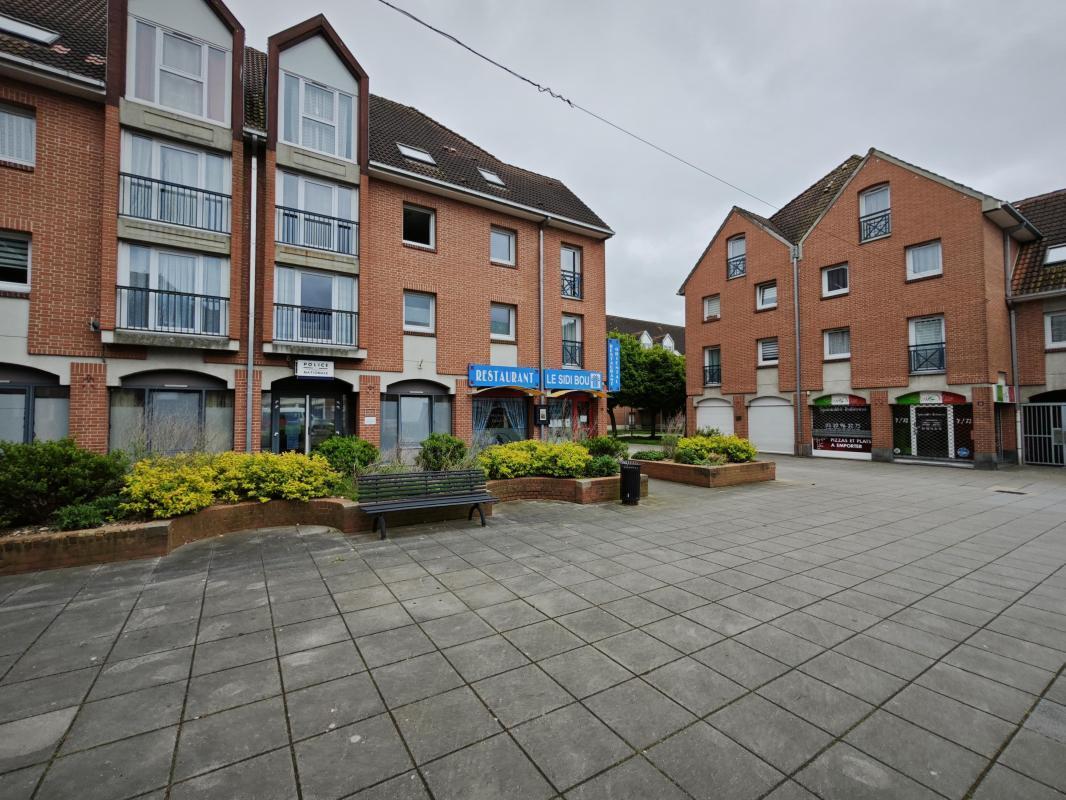 Retail in Seclin for sale Building Photo- Image 1 of 6