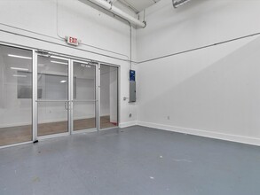 350 NE 75th St, Miami, FL for lease Building Photo- Image 2 of 9