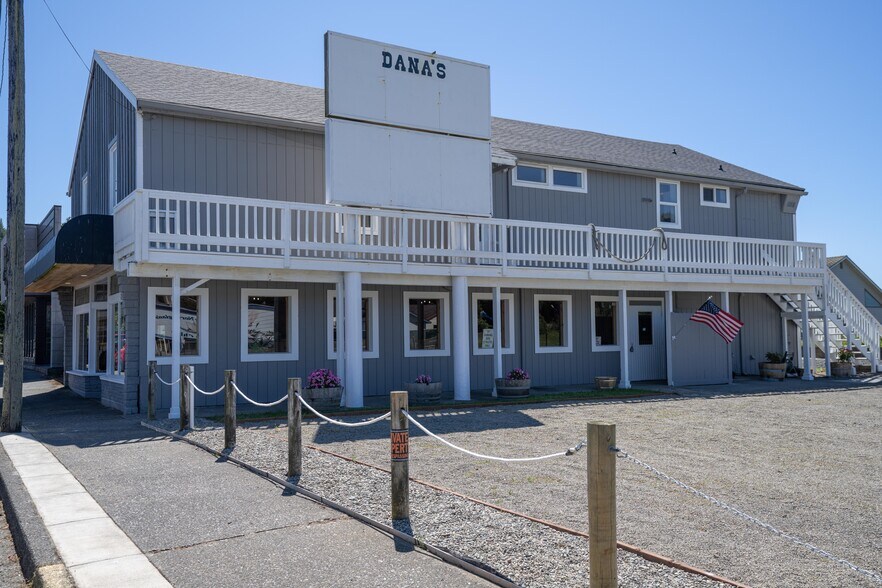 267 W Sixth St, Port Orford, OR for sale - Building Photo - Image 2 of 29