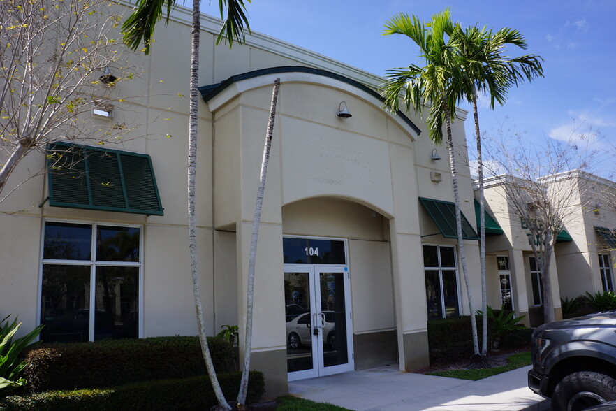 5493 Wiles Rd, Coconut Creek, FL for lease - Building Photo - Image 3 of 5