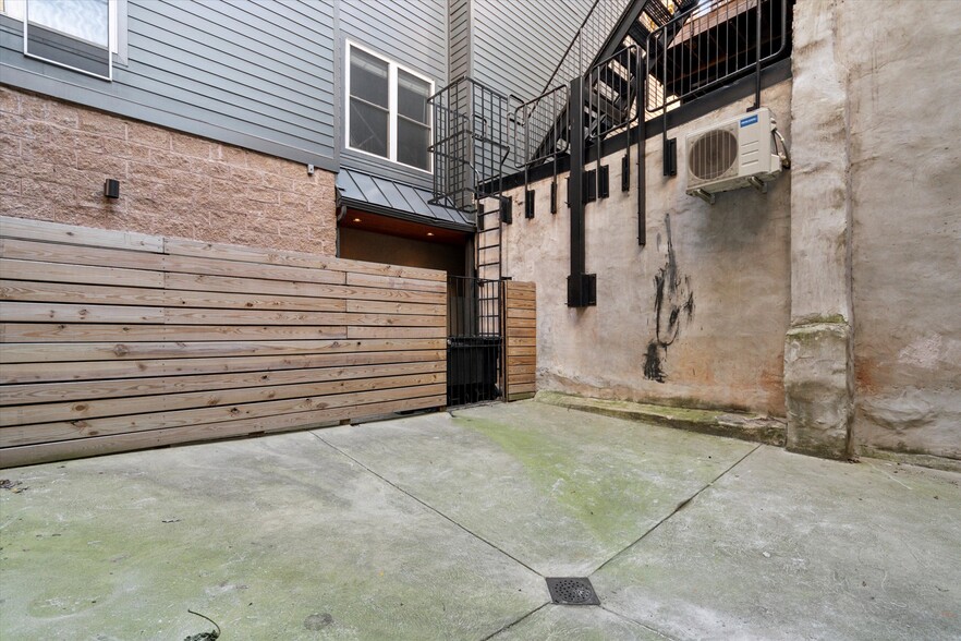 302 Market St, Philadelphia, PA for sale - Building Photo - Image 3 of 30