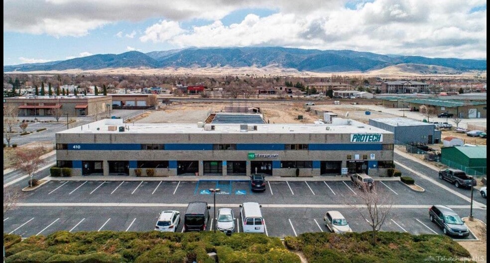 410 W J St, Tehachapi, CA for lease - Building Photo - Image 2 of 9