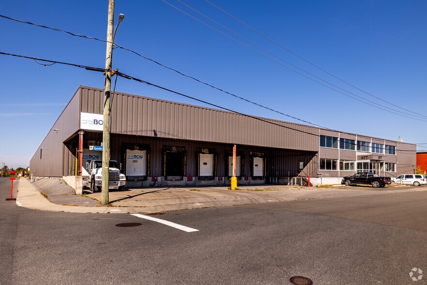 677 Rue Douville, Granby, QC for lease - Building Photo - Image 2 of 17