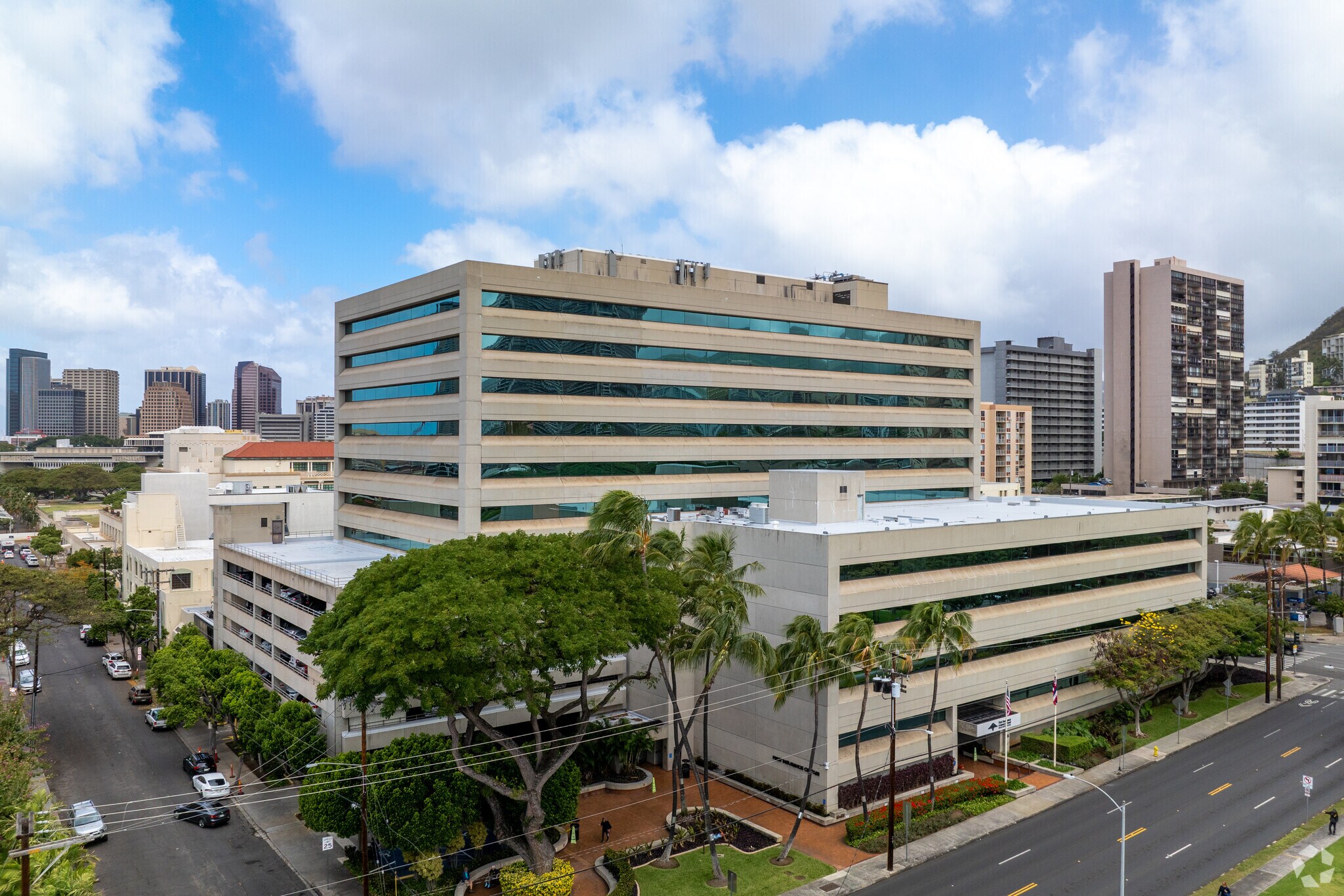 1100 Ward Ave, Honolulu, HI for lease Building Photo- Image 1 of 9