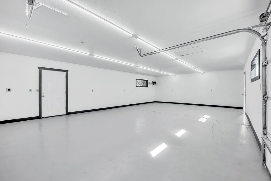 624 S 29th St, Colorado Springs, CO for sale - Interior Photo - Image 3 of 35