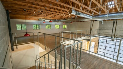 726-728 SE 20th Ave, Portland, OR for lease Building Photo- Image 2 of 17