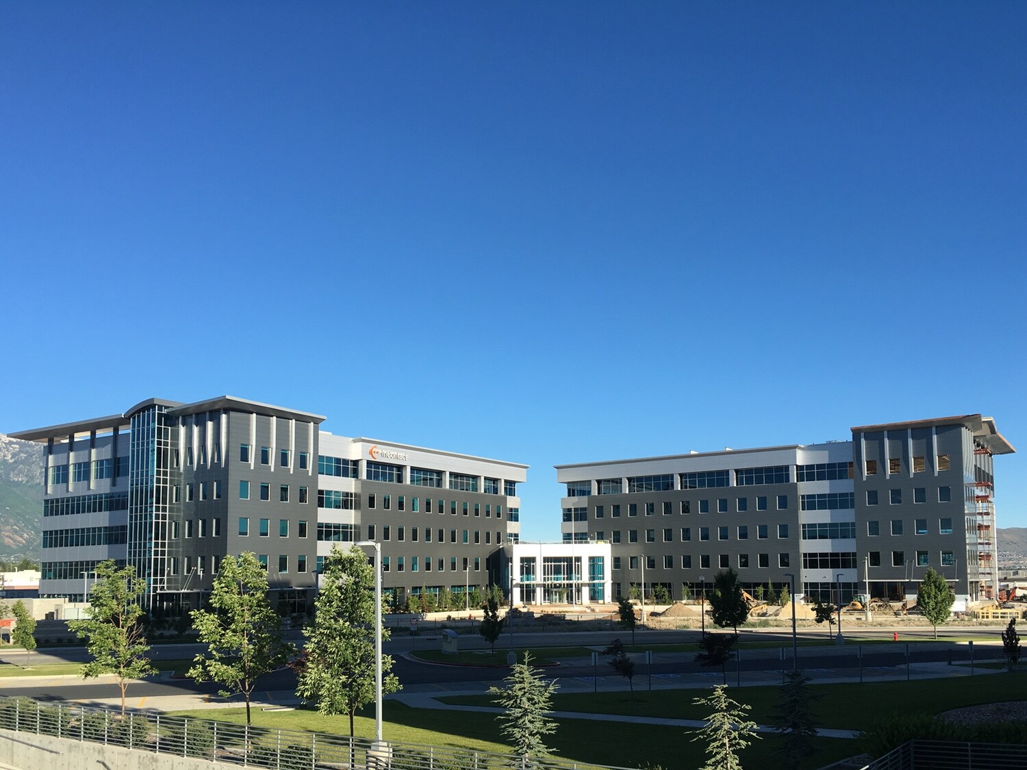 75-95 W Towne Ridge Pky, Sandy, UT for lease Building Photo- Image 1 of 16