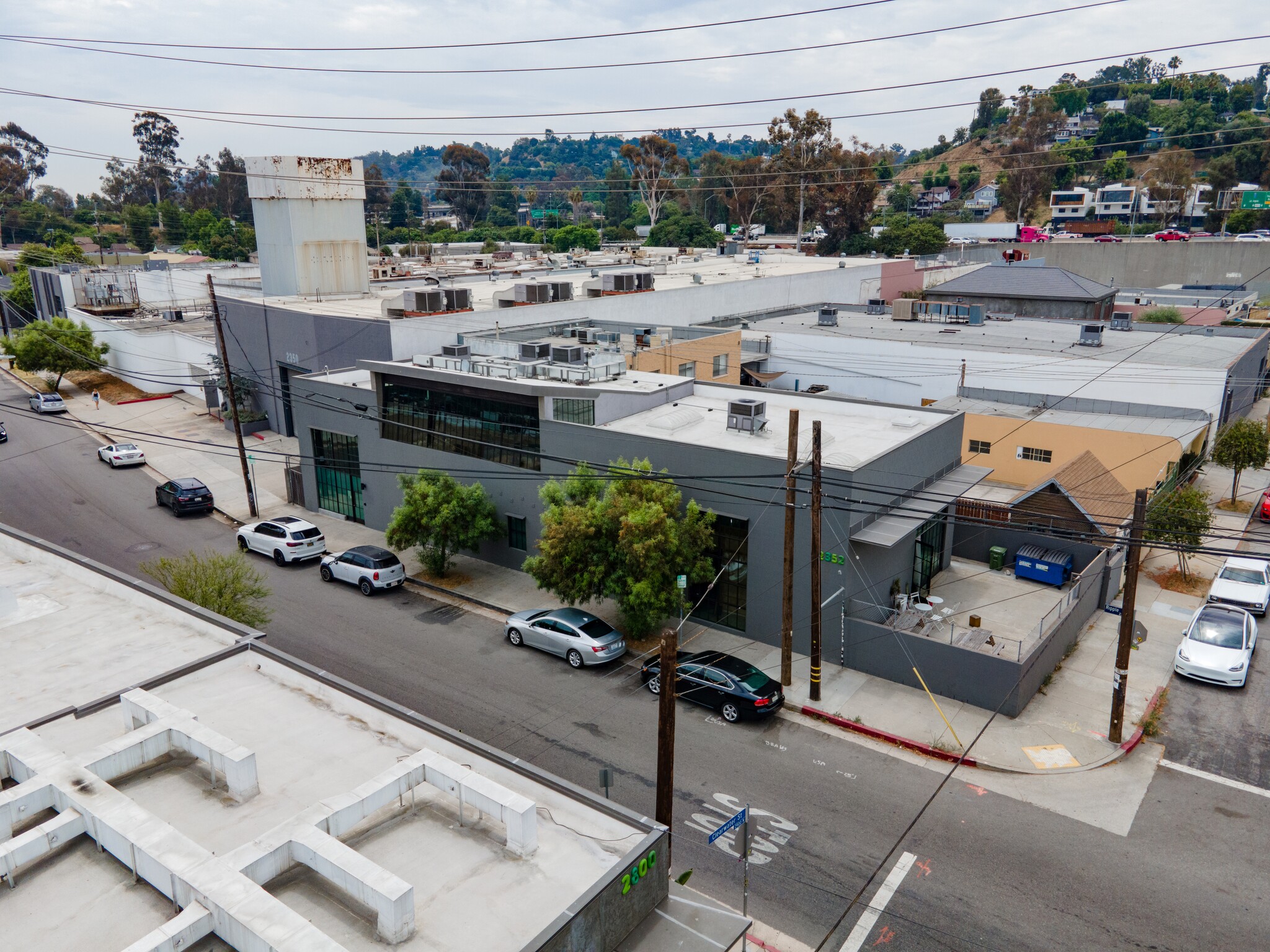 2352 Ripple St, Los Angeles, CA for lease Building Photo- Image 1 of 24