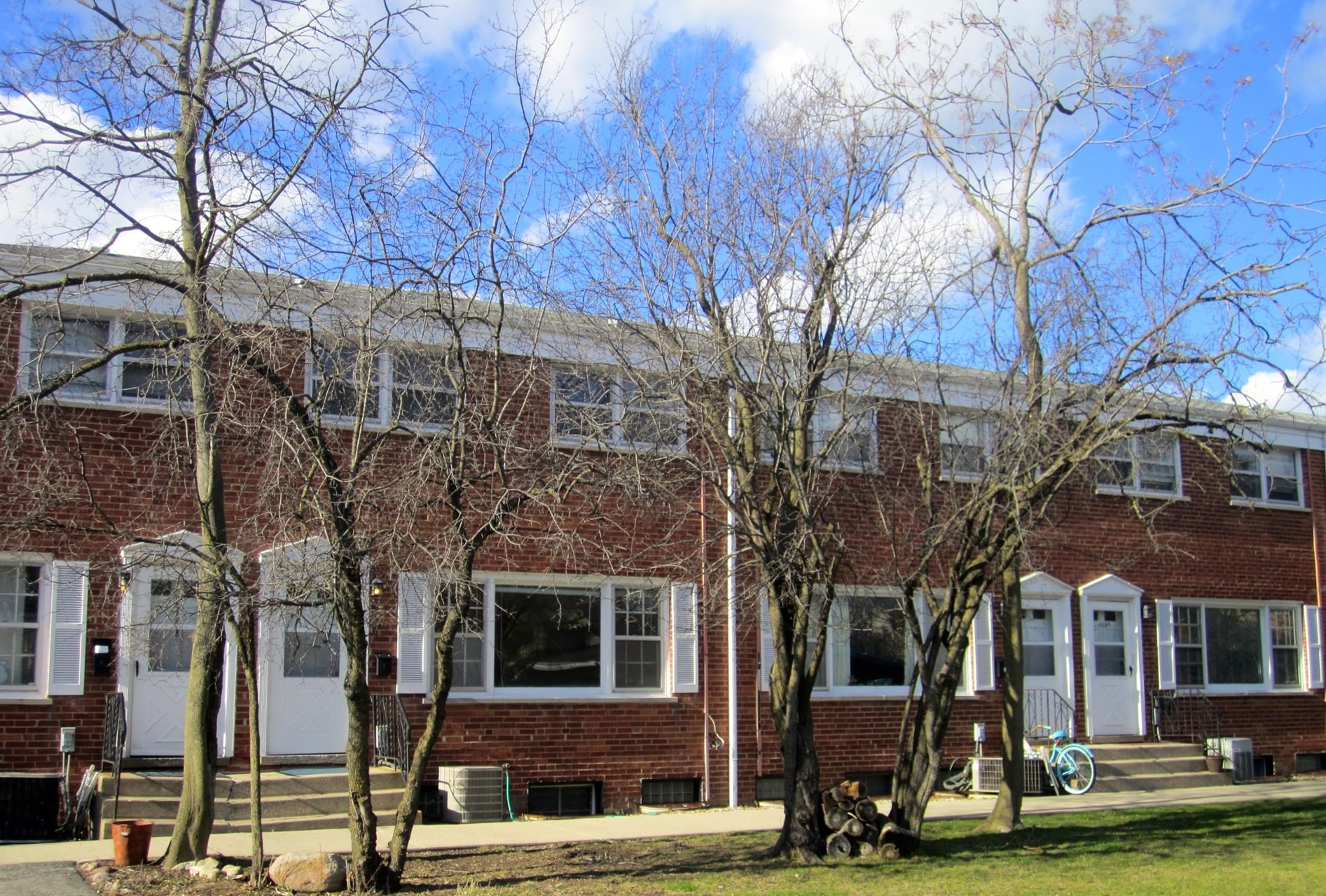 1113-1119 Waukegan Rd, Deerfield, IL for sale Primary Photo- Image 1 of 1