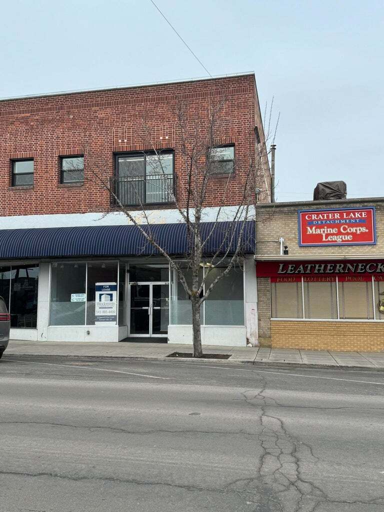 1011 Main St, Klamath Falls, OR for lease Building Photo- Image 1 of 15