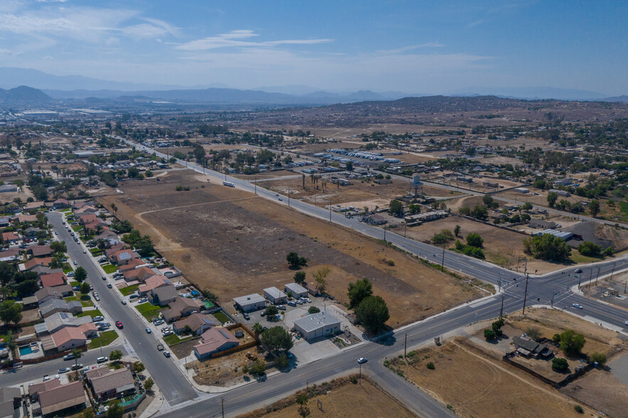 21545 Cajalco Rd, Perris, CA for sale - Building Photo - Image 2 of 5