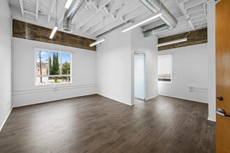 6351-6361 Wilshire Blvd, Los Angeles, CA for lease Interior Photo- Image 2 of 2