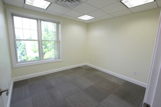 9 Summer St, Franklin, MA for lease Interior Photo- Image 2 of 6