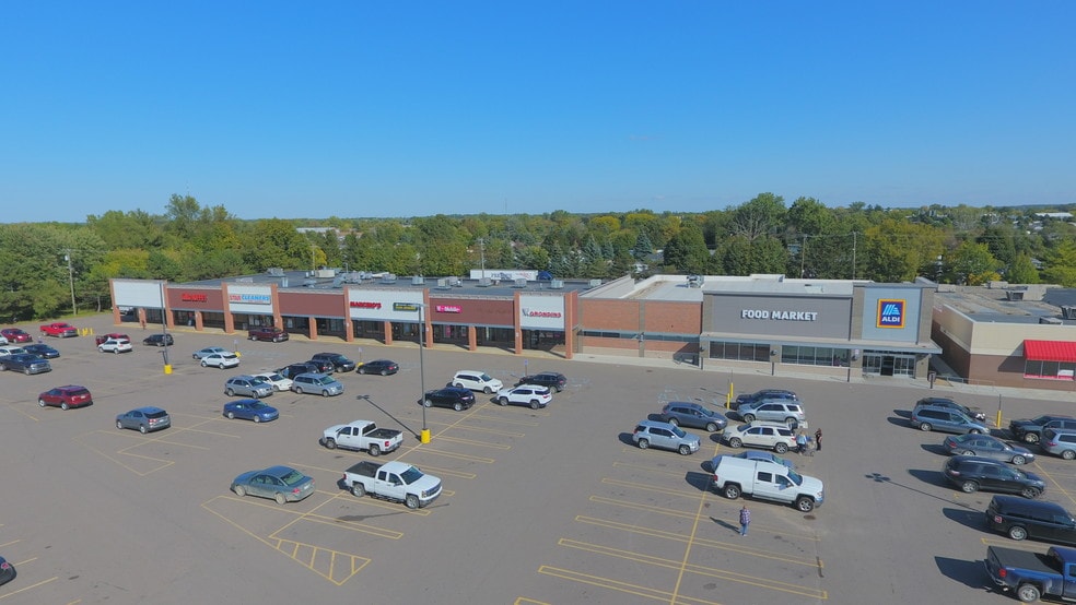 797-815 East St, Lapeer, MI for sale - Building Photo - Image 1 of 1