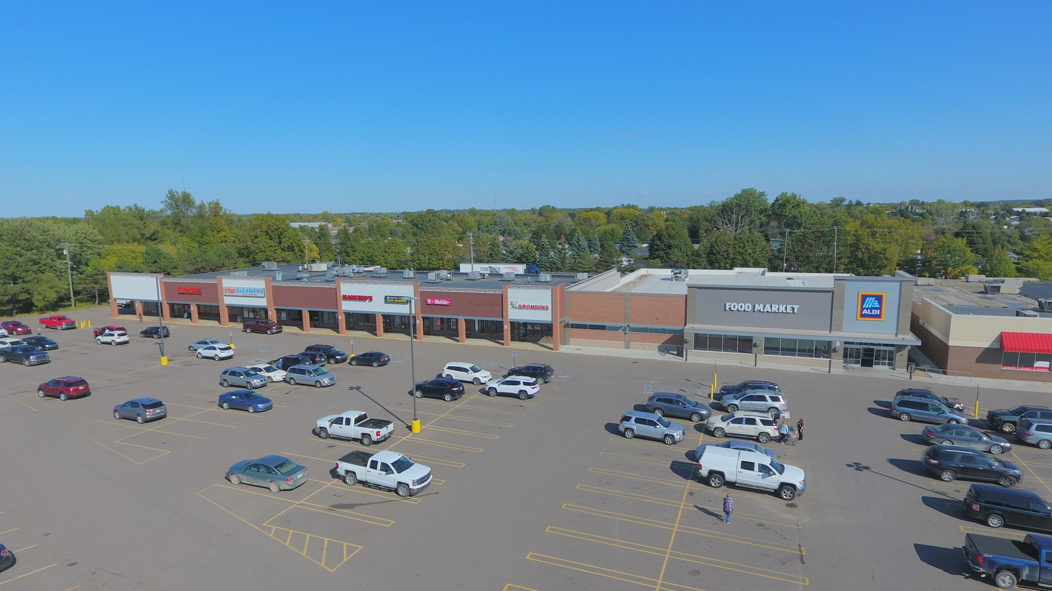 797-815 East St, Lapeer, MI for sale Building Photo- Image 1 of 1