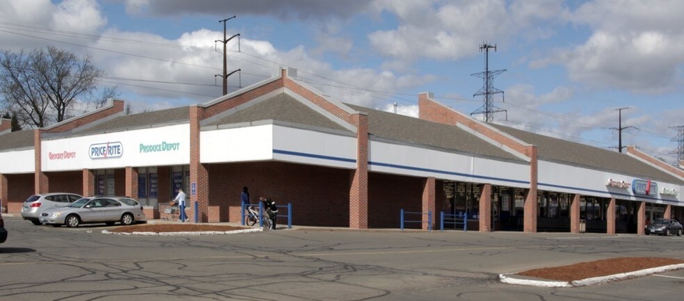 494-608 Windsor Ave, Windsor, CT for sale - Primary Photo - Image 1 of 1