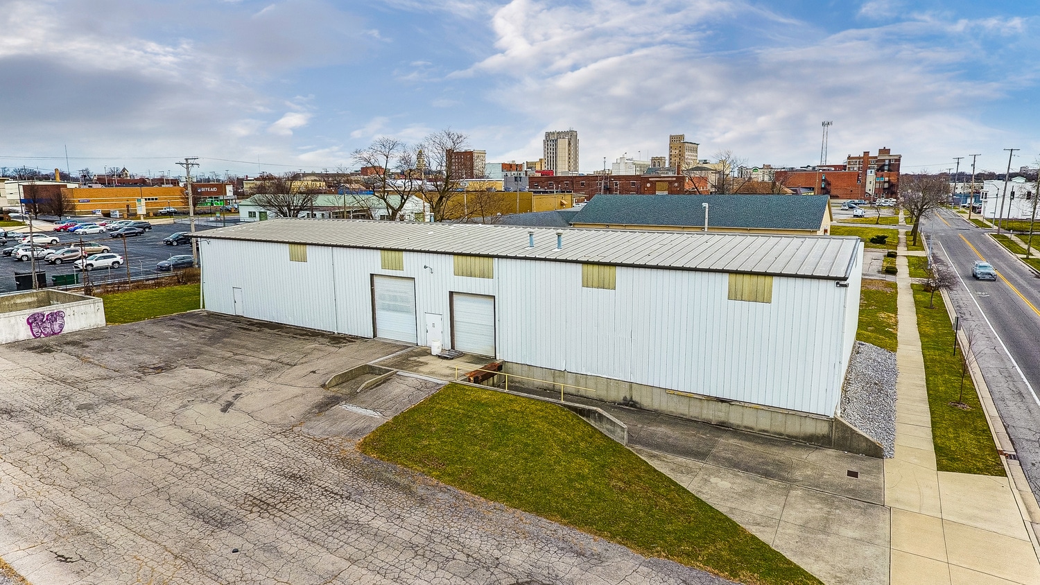 545 W Market St, Lima, OH 45801 Perry Building