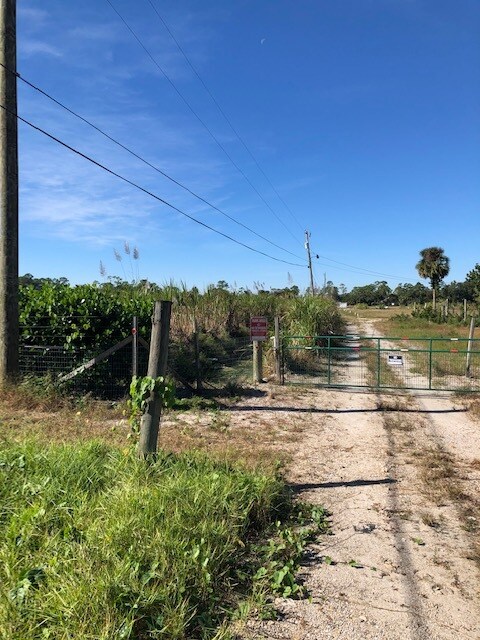 3381 C Rd, Loxahatchee Groves, FL for sale Primary Photo- Image 1 of 1